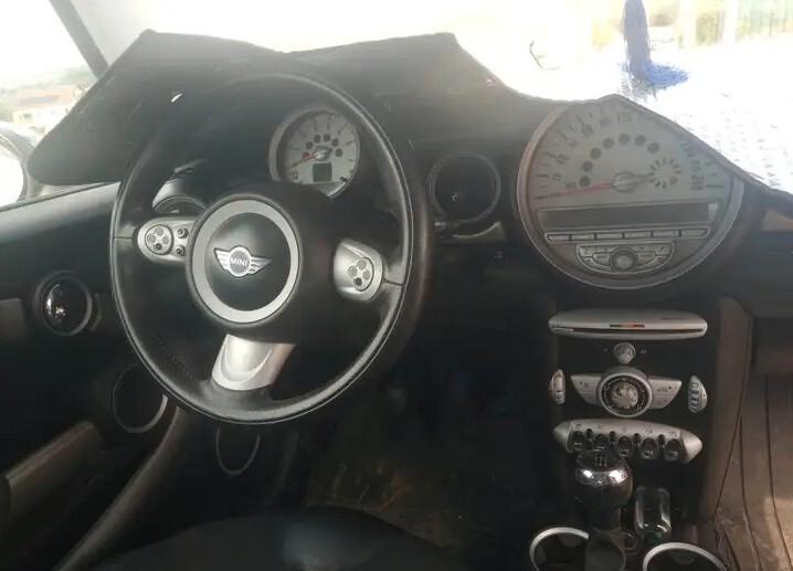 Mini Cooper D Clubman 1.6 16V Salt