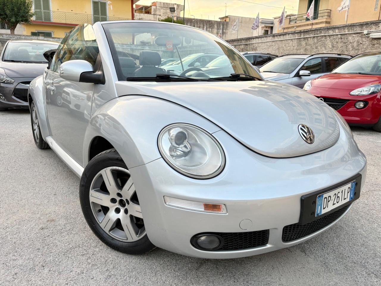 Volkswagen New Beetle 1.6 GPL cabrio