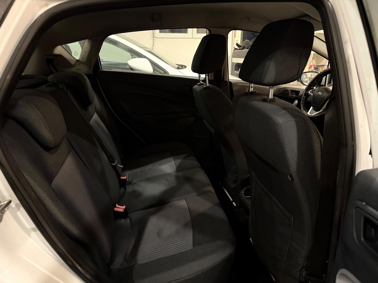 Ford Fiesta 1.2 BENZINA NEOPATENTATI