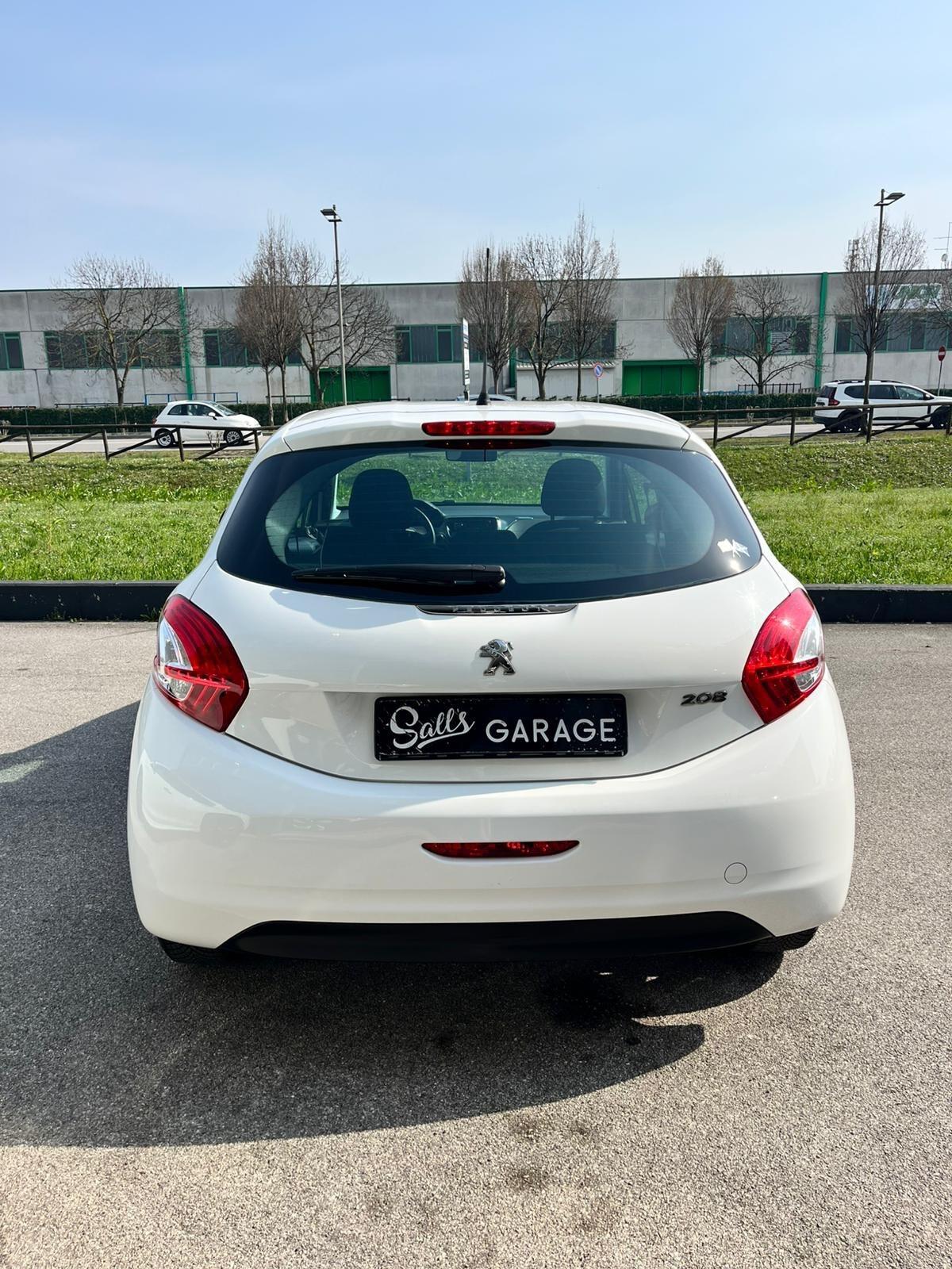 Peugeot 208 Neopatentati