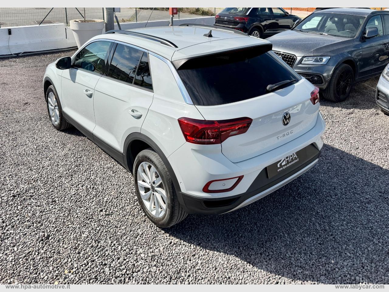 VOLKSWAGEN T-Roc 2.0TDI LED CARPLAY PARK ASSIST ACC