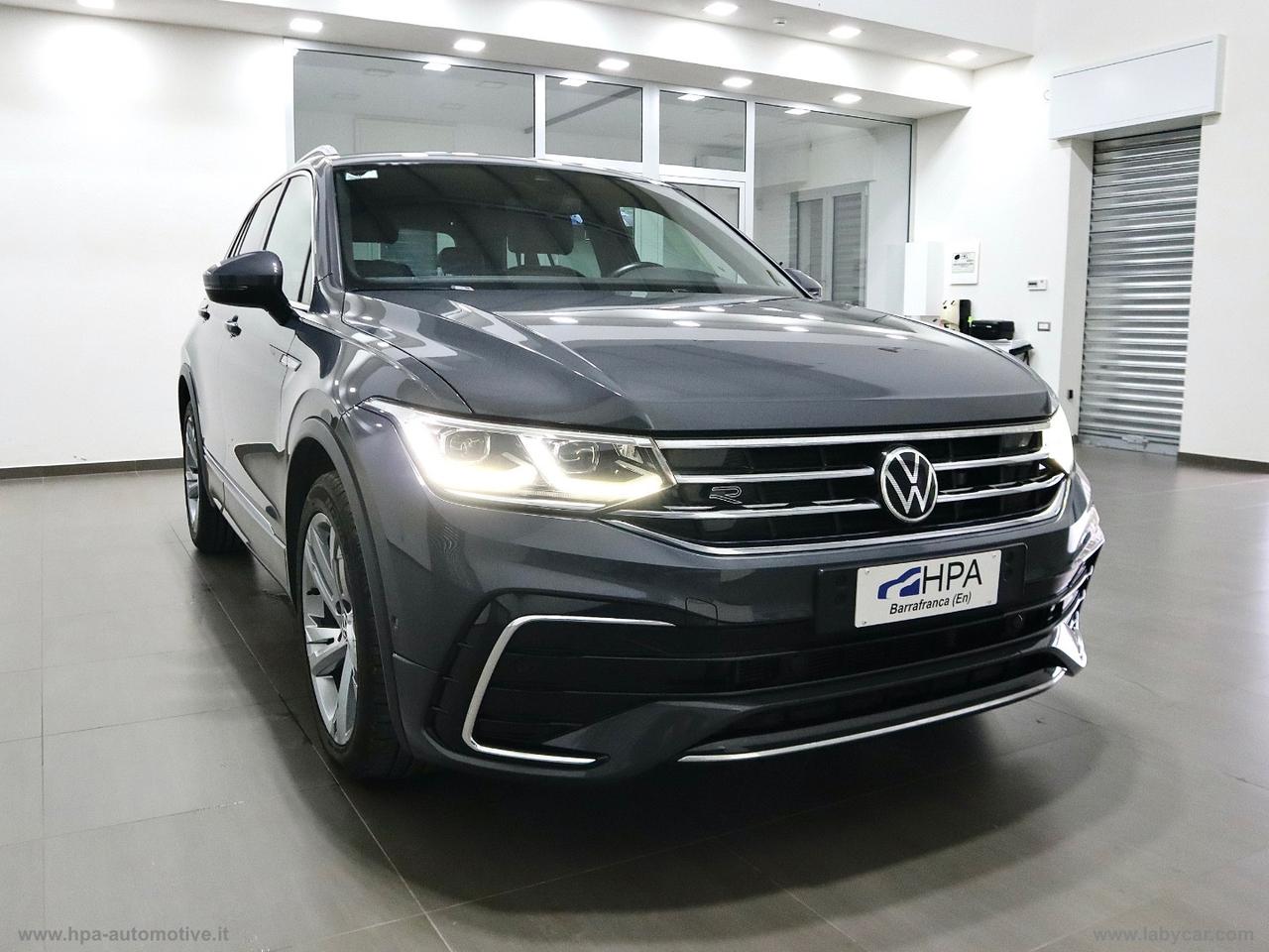 VOLKSWAGEN Tiguan 2.0TDI R-LINE FULL LED NAVI VIRTUAL PELLE RETROCAMERA