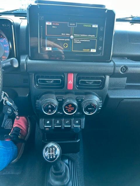 Suzuki Jimny 1.5 5MT Top