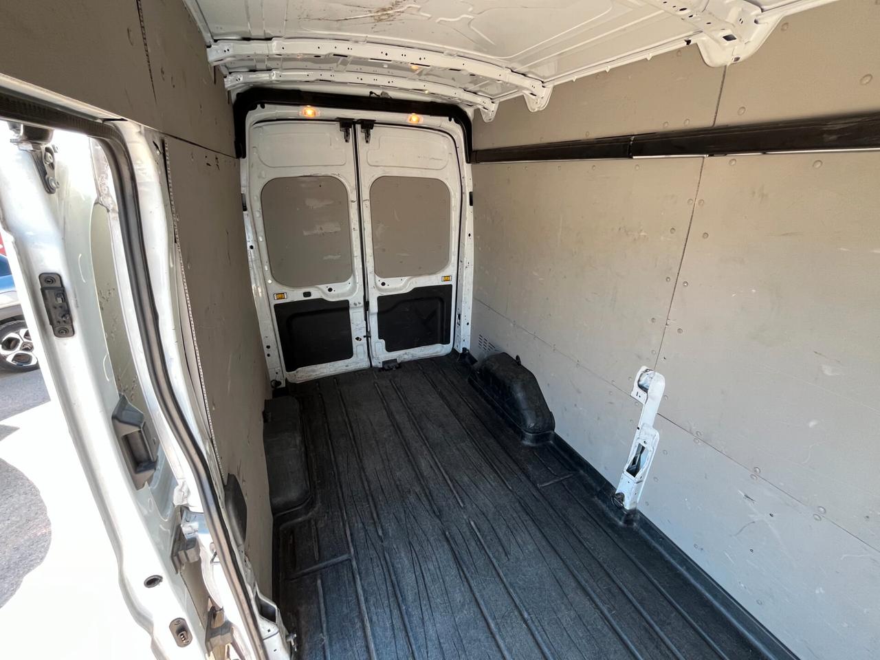 FORD TRANSIT TETTO ALTO PASSO CORTO L2H3 - FURGONE