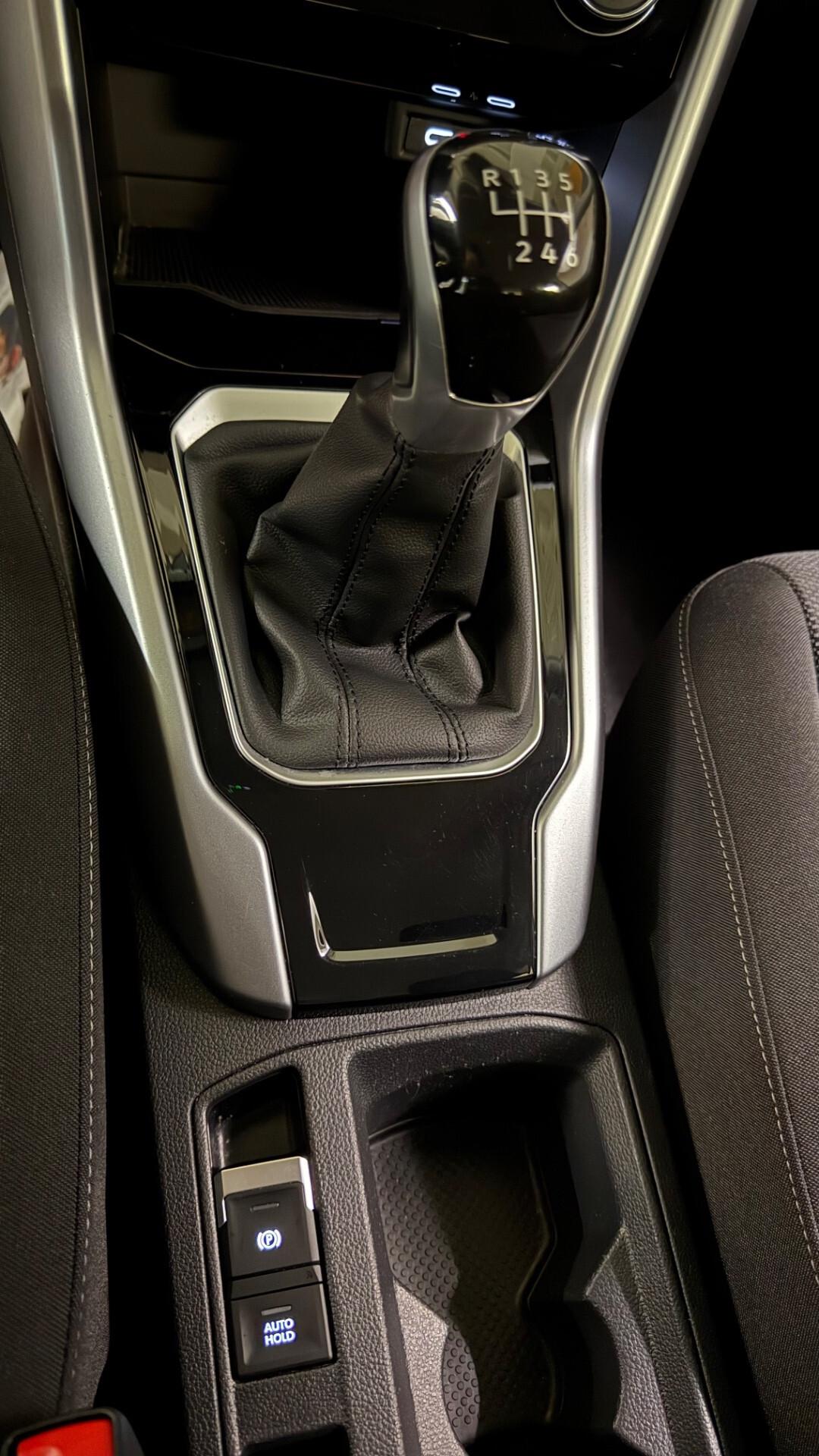 Volkswagen T-Roc 2.0 TDI 116cv Life 03/2024 Gancio Traino