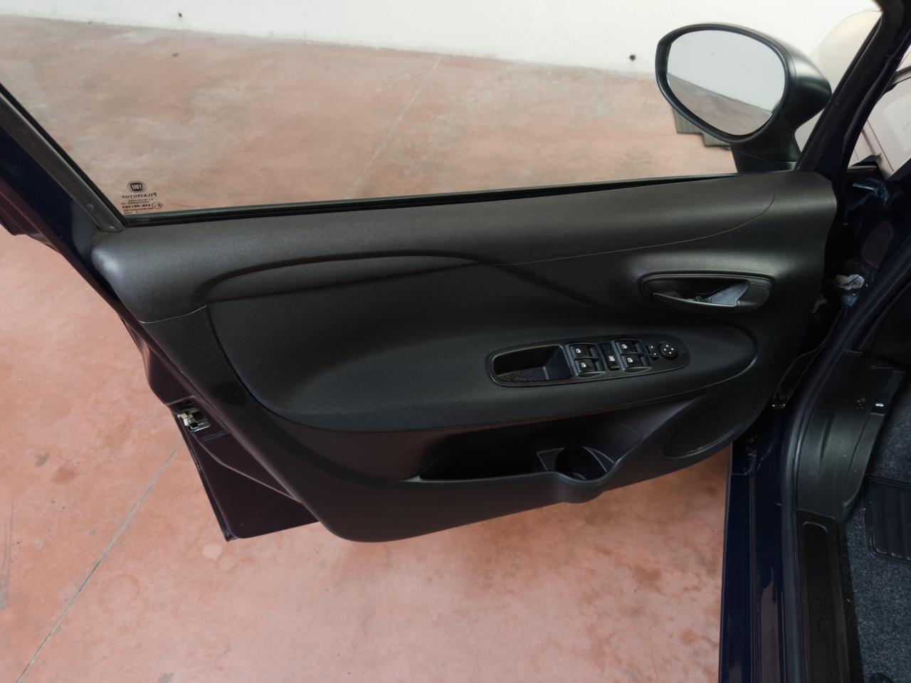 Fiat Punto 1.3 MJT II S&S 95 CV 5 porte Street