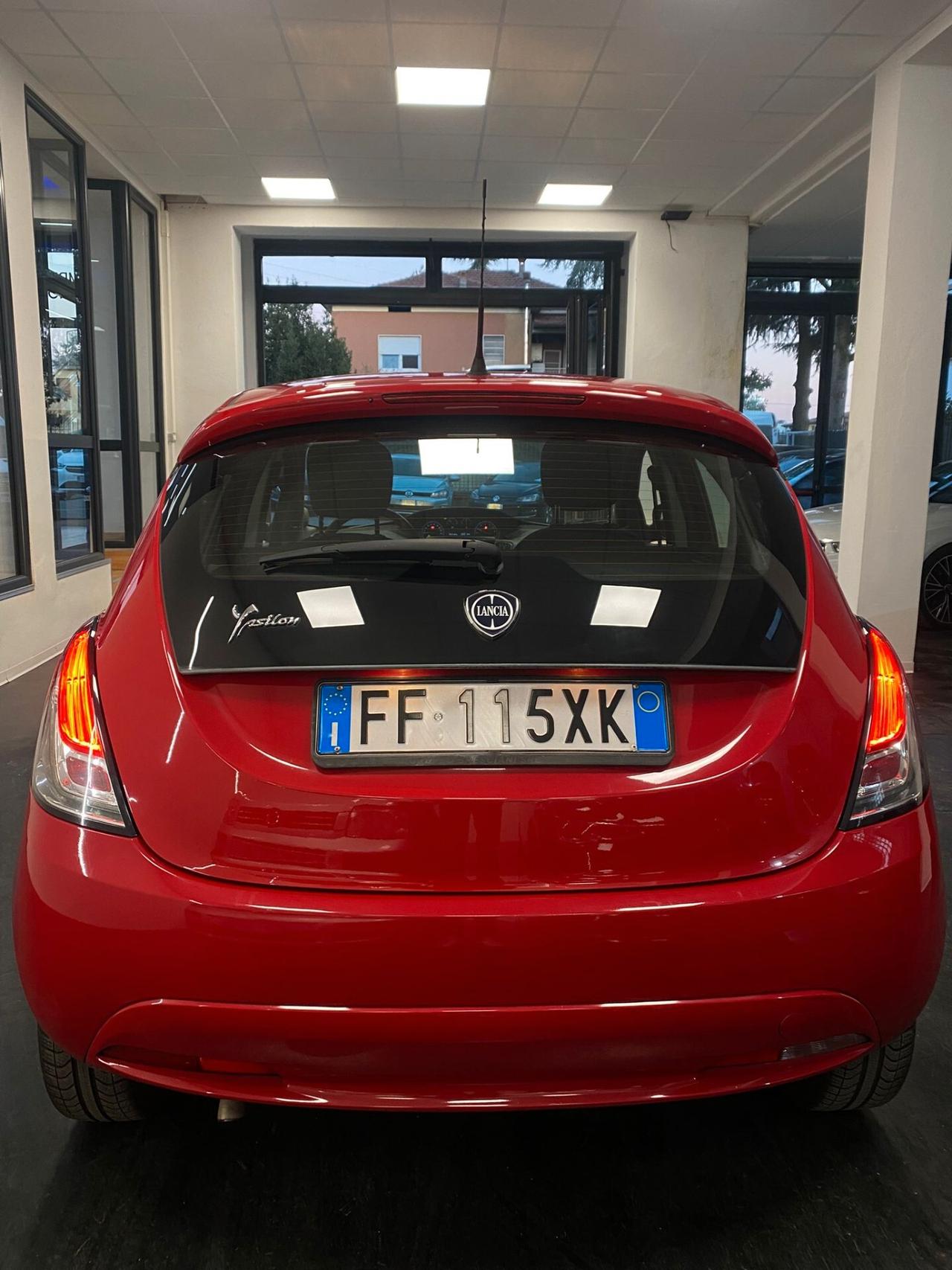 Lancia Ypsilon 1.2 69 CV 5 porte Platinum