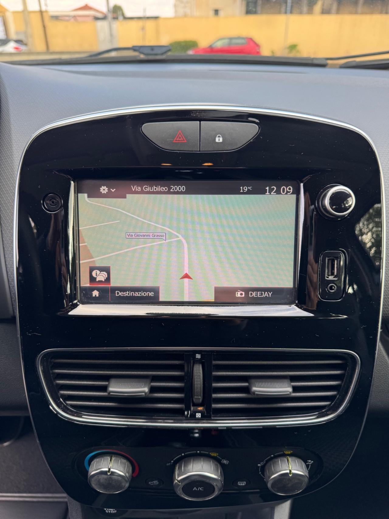 Renault Clio 1.5 dCi FARI FULL LED