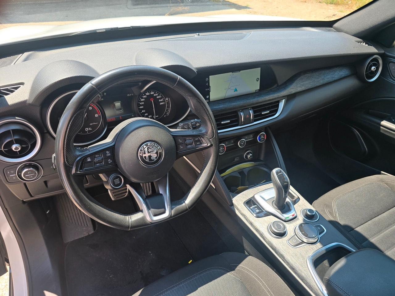 Alfa Romeo Stelvio 2.2 Turbodiesel 160 CV AT8 RWD Super Business