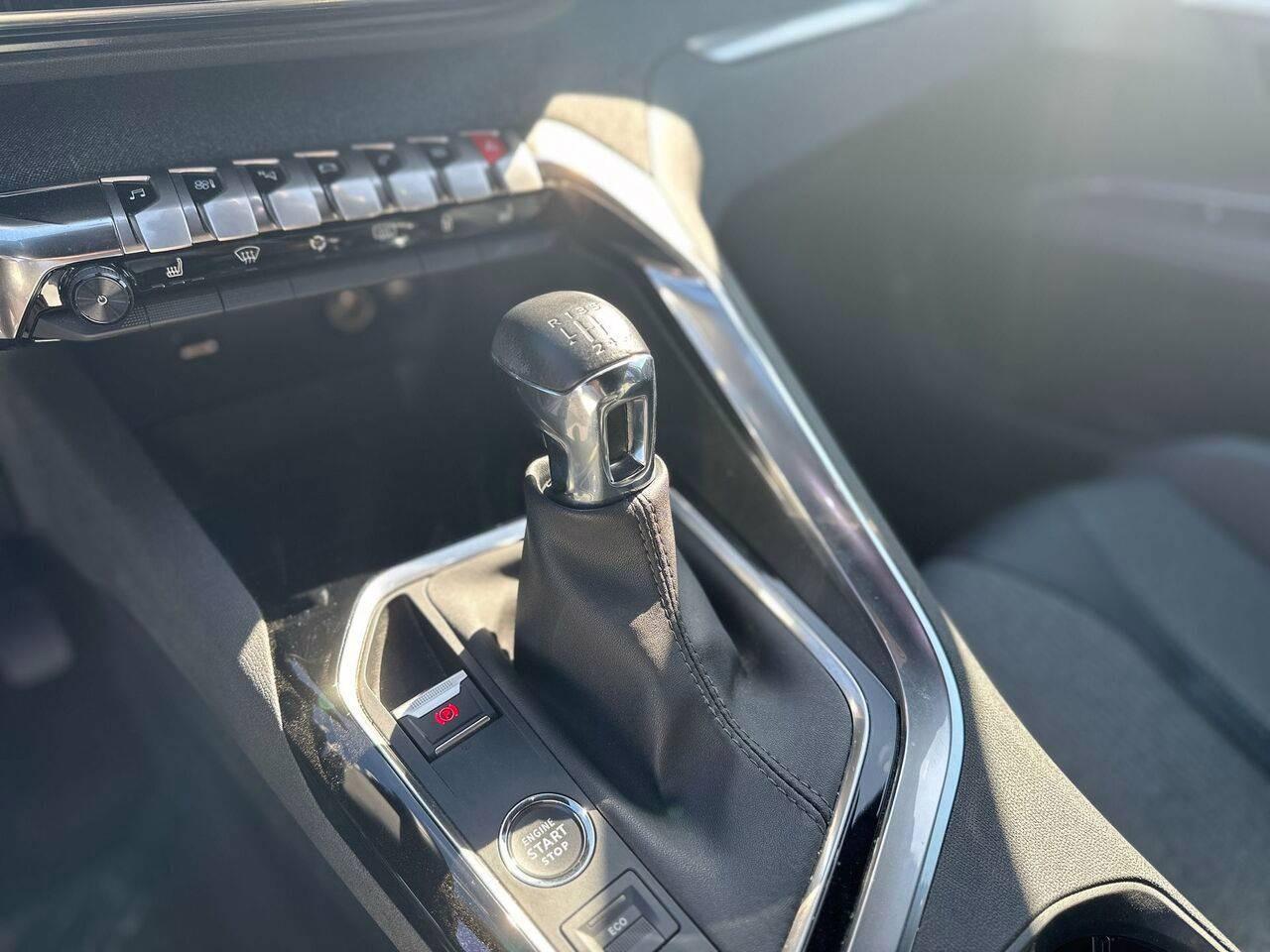 PEUGEOT 3008 II 2021 - 3008 1.2 puretech t Allure Pack s&s 130cv