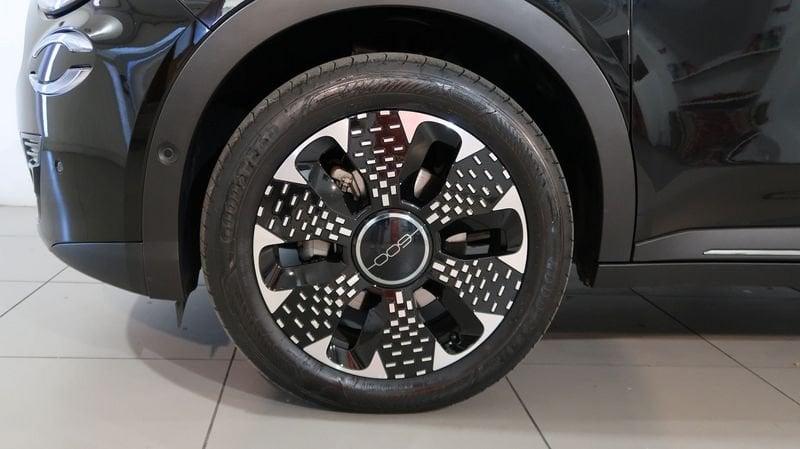 FIAT 600 600 1.2 hybrid La Prima 110cv auto