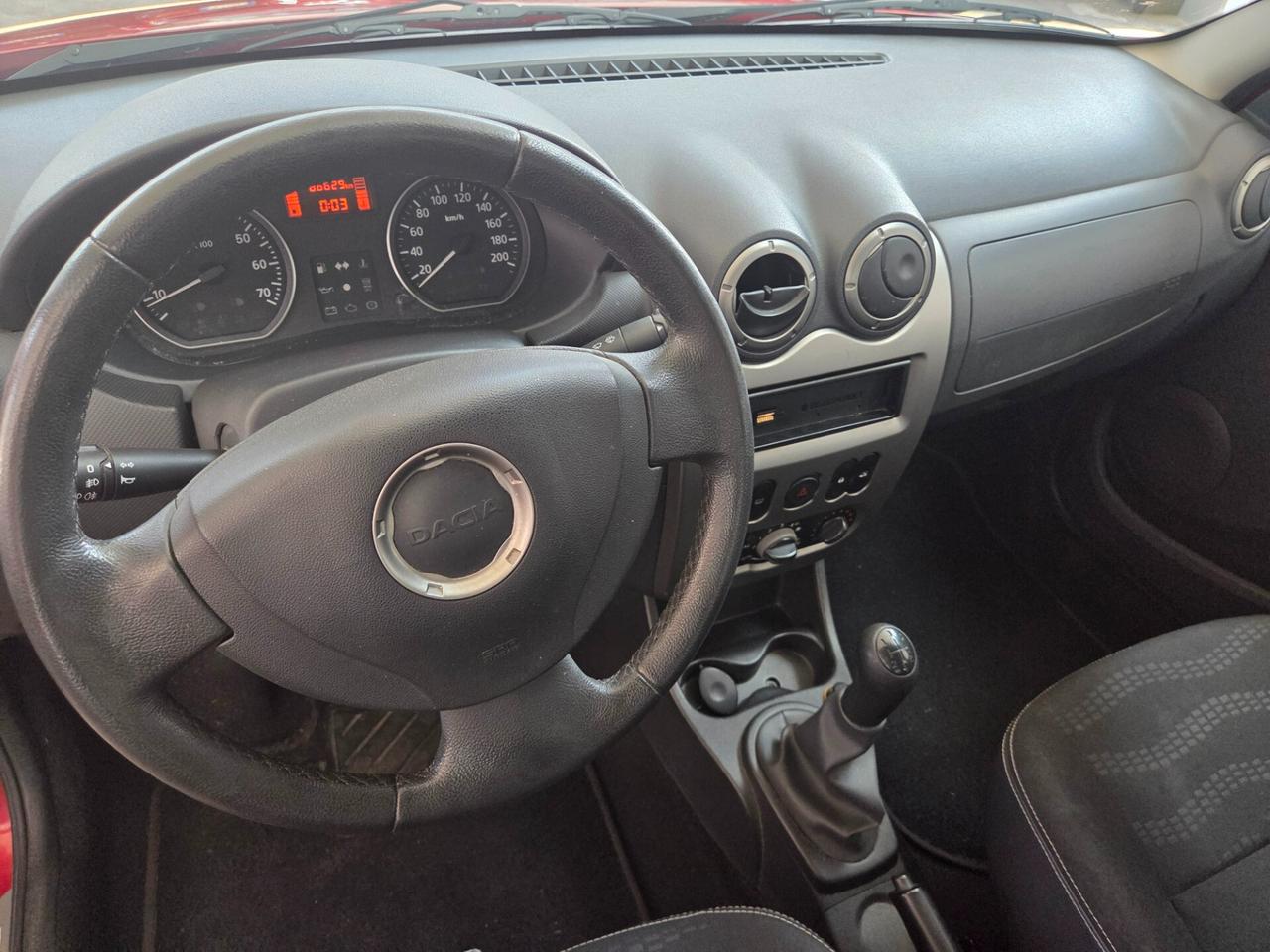 Dacia Sandero 1.6 8V Lauréate