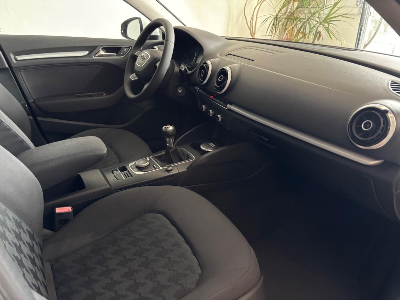 Audi A3 1.6 TDI clean diesel Ambition