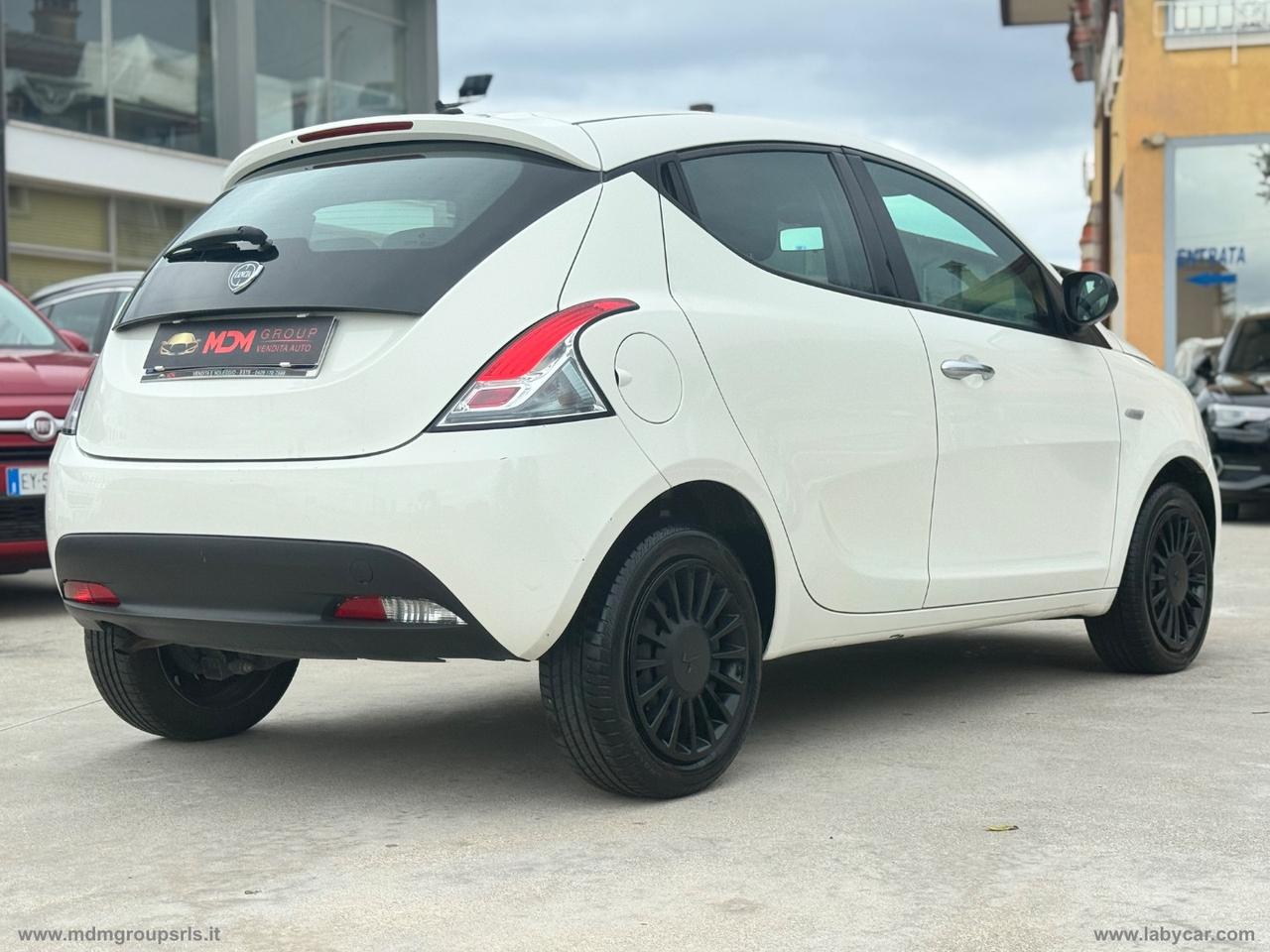 LANCIA Ypsilon 1.0 FireFly 5p.S&S Hyb. Eco Gold OK NEOPATENTATI