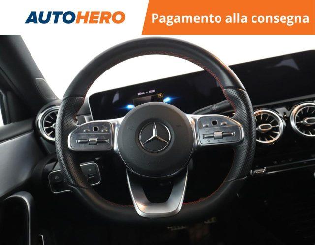 MERCEDES-BENZ A 200 Automatic 4p. Premium