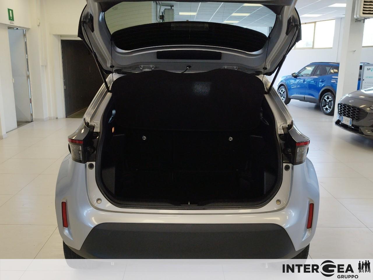 TOYOTA Yaris Cross 1.5h Trend awd-i 116cv e-cvt