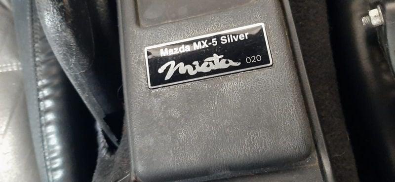 Mazda MX-5 MX-5 1.6i 16V cat