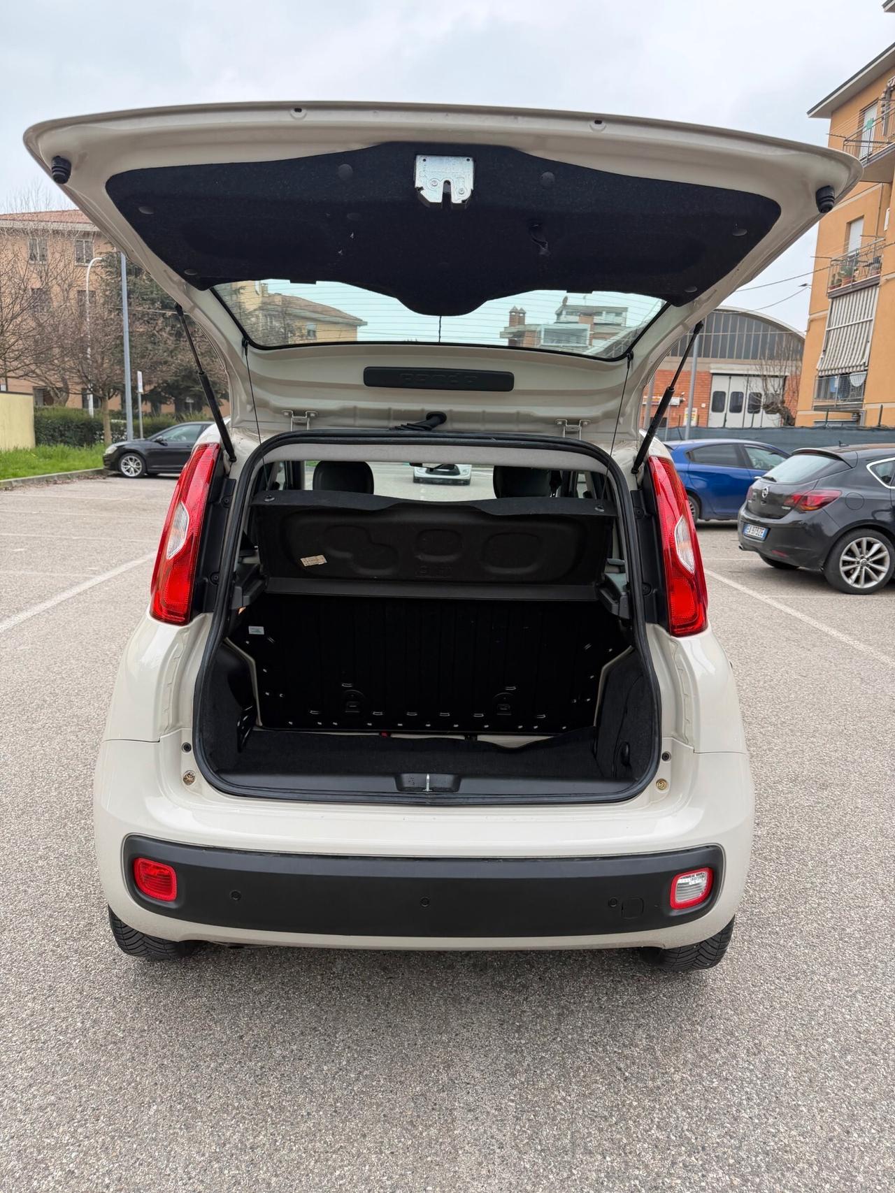 Fiat Panda 1.2 - NEOPATENTATI - 12 MESI DI GARANZIA -