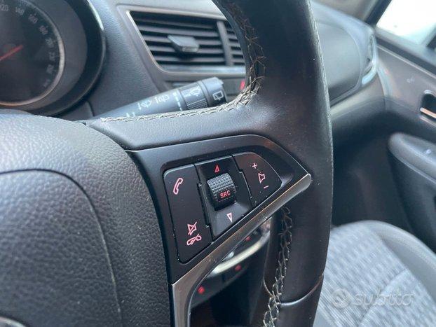 Opel Mokka BENZINA - NEOPATENTATI - AREA B MILANO