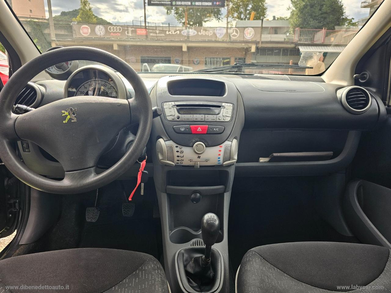PEUGEOT 107 1.0 68 CV 5p. Plaisir