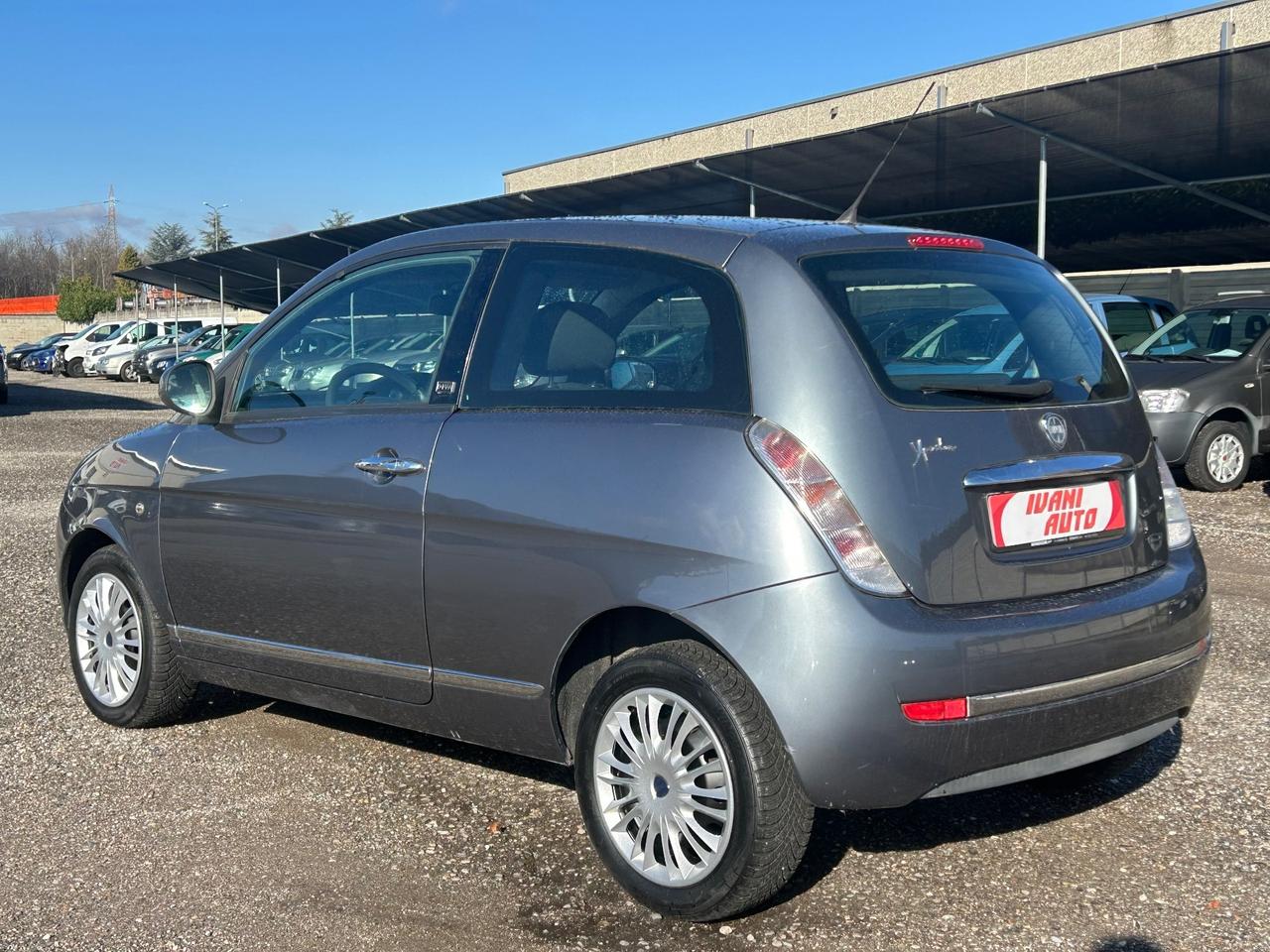 Lancia Ypsilon 1.3 MJT 75 CV