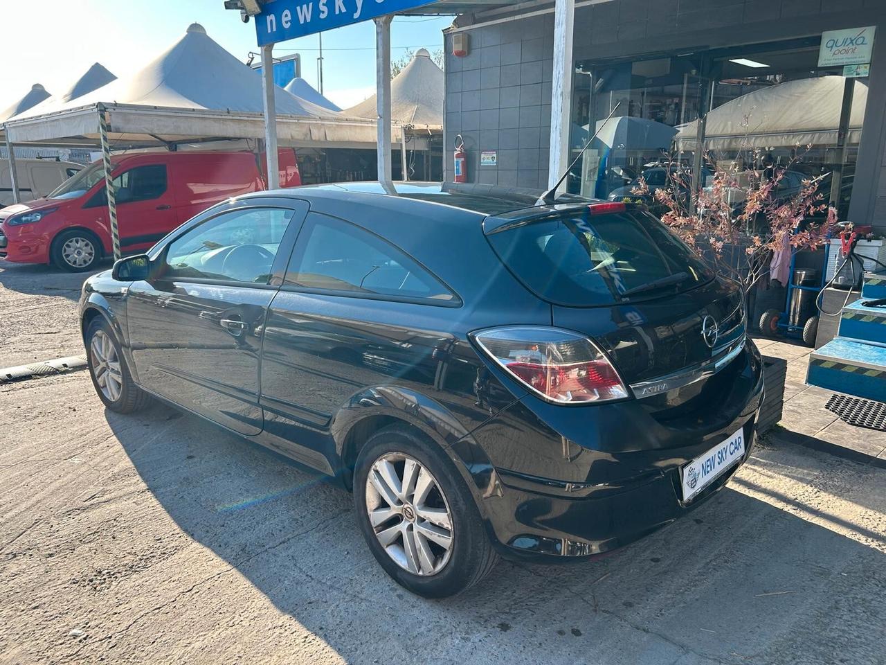 Opel Astra GTC 1.3 CDTI 3 porte Enjoy