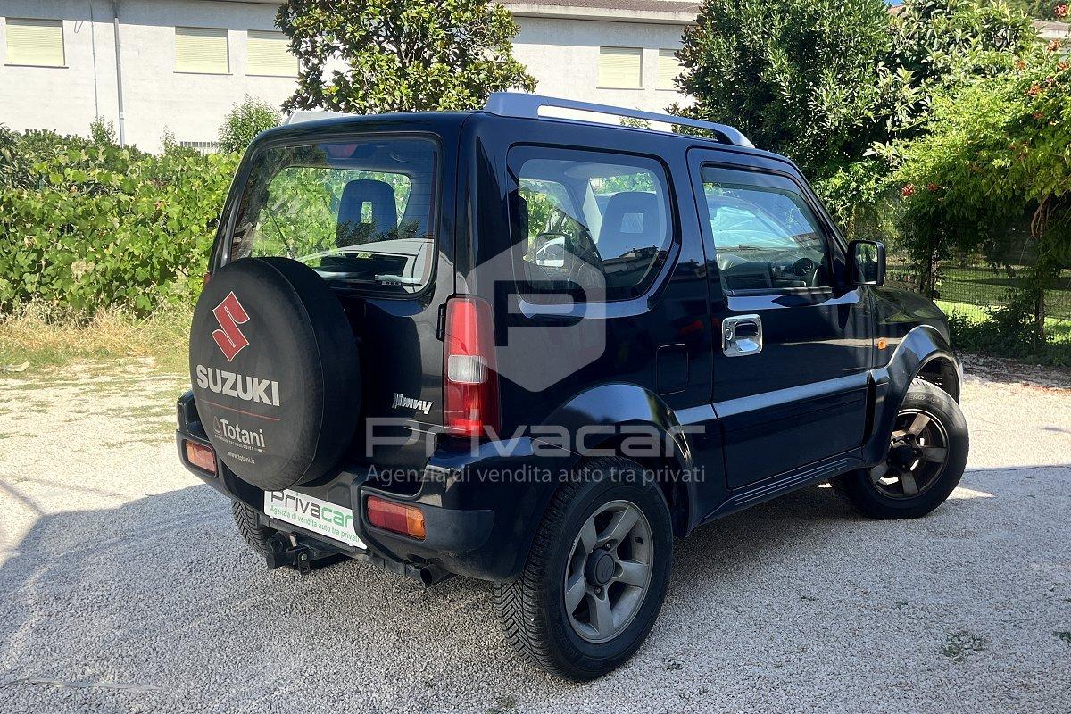 SUZUKI Jimny 1.3i 16V cat 4WD JLX Più