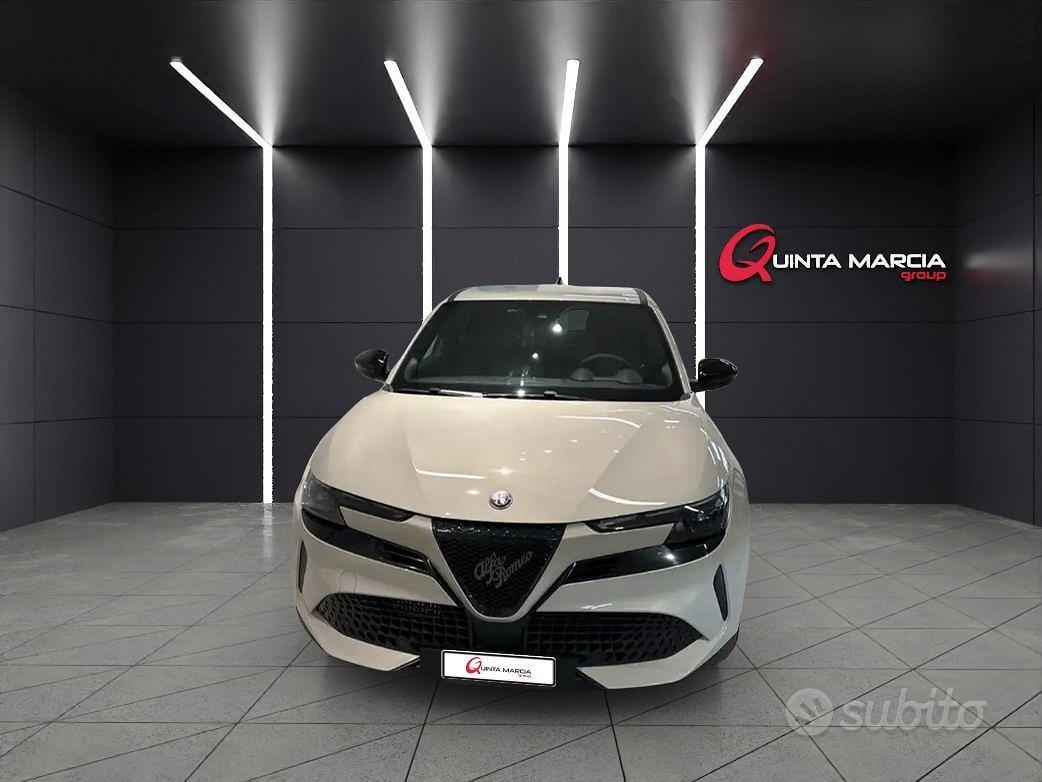 Alfa Romeo Junior 1.2 136 cv HYBRID eDCT SPECIALE
