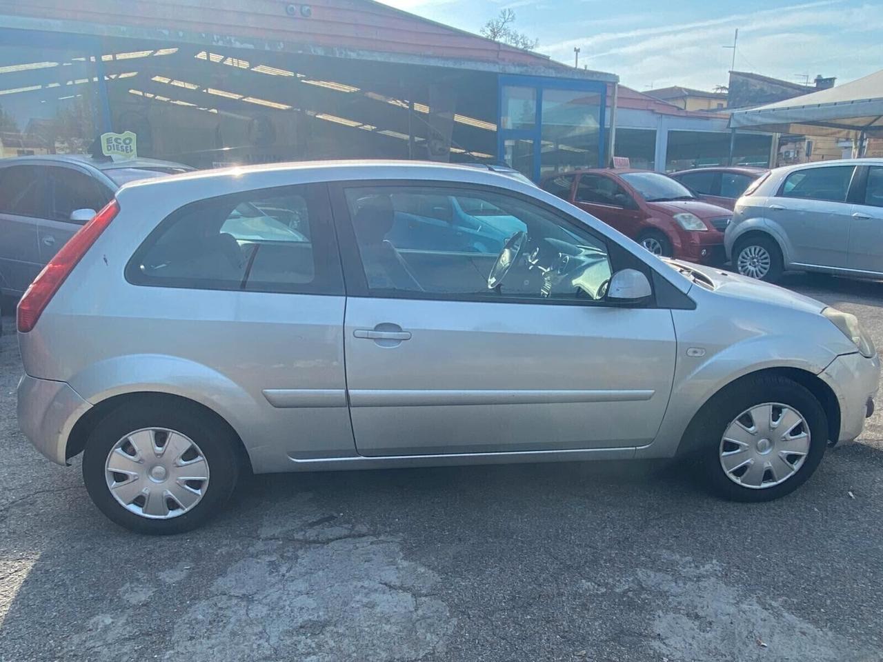 Ford Fiesta 1.2 16V 3p. Ghia