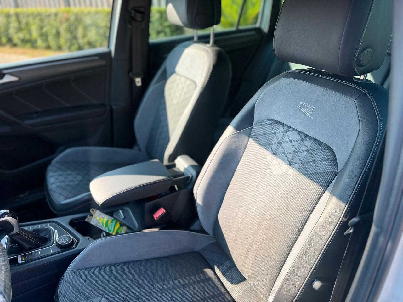 Volkswagen Tiguan R line 2.0 TDI 200 CV SCR DSG 4MOTION R-Line