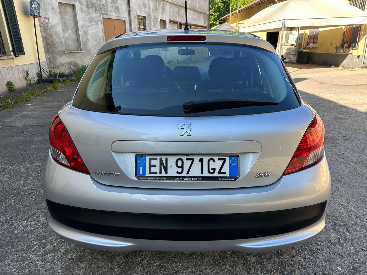 Peugeot 207 1.4 8V 75CV 5p.