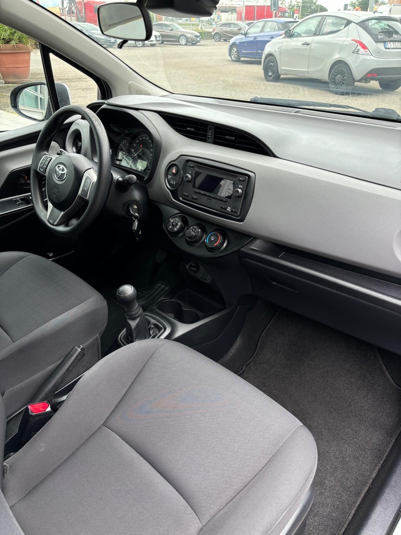 Toyota Yaris 1.0 72 CV 5 porte Cool GPL - 2019