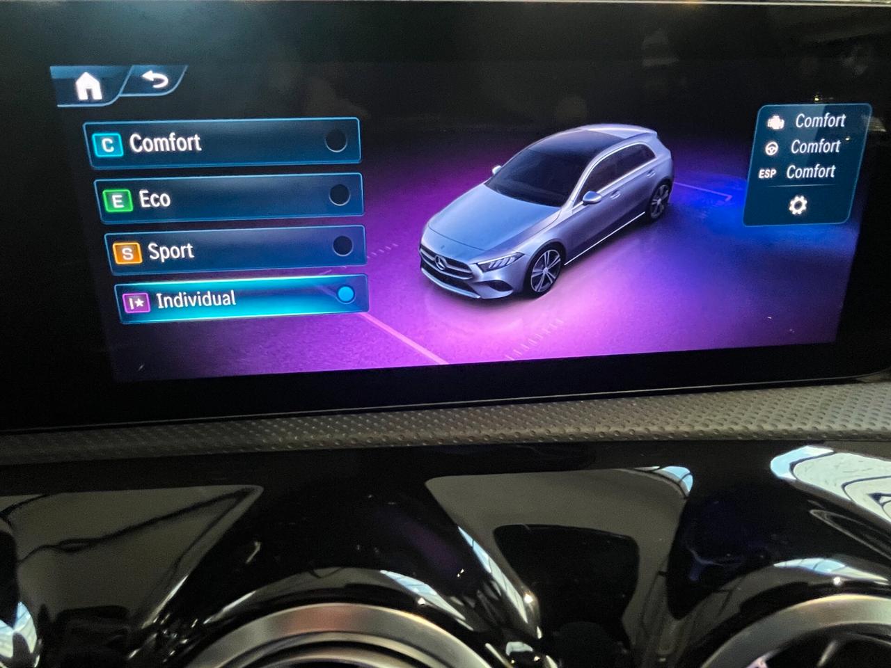 MERCEDES CLASSE A 180 D AMG LINE ADVANCED PLUS VIRTUAL CERCHI DA 18 AUTOMATIC NEOPATENTATI
