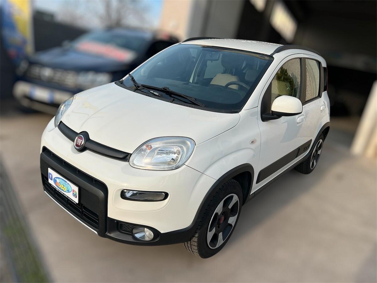 Fiat Panda 1.3 MJT S&S 4x4 / ok neopatentati