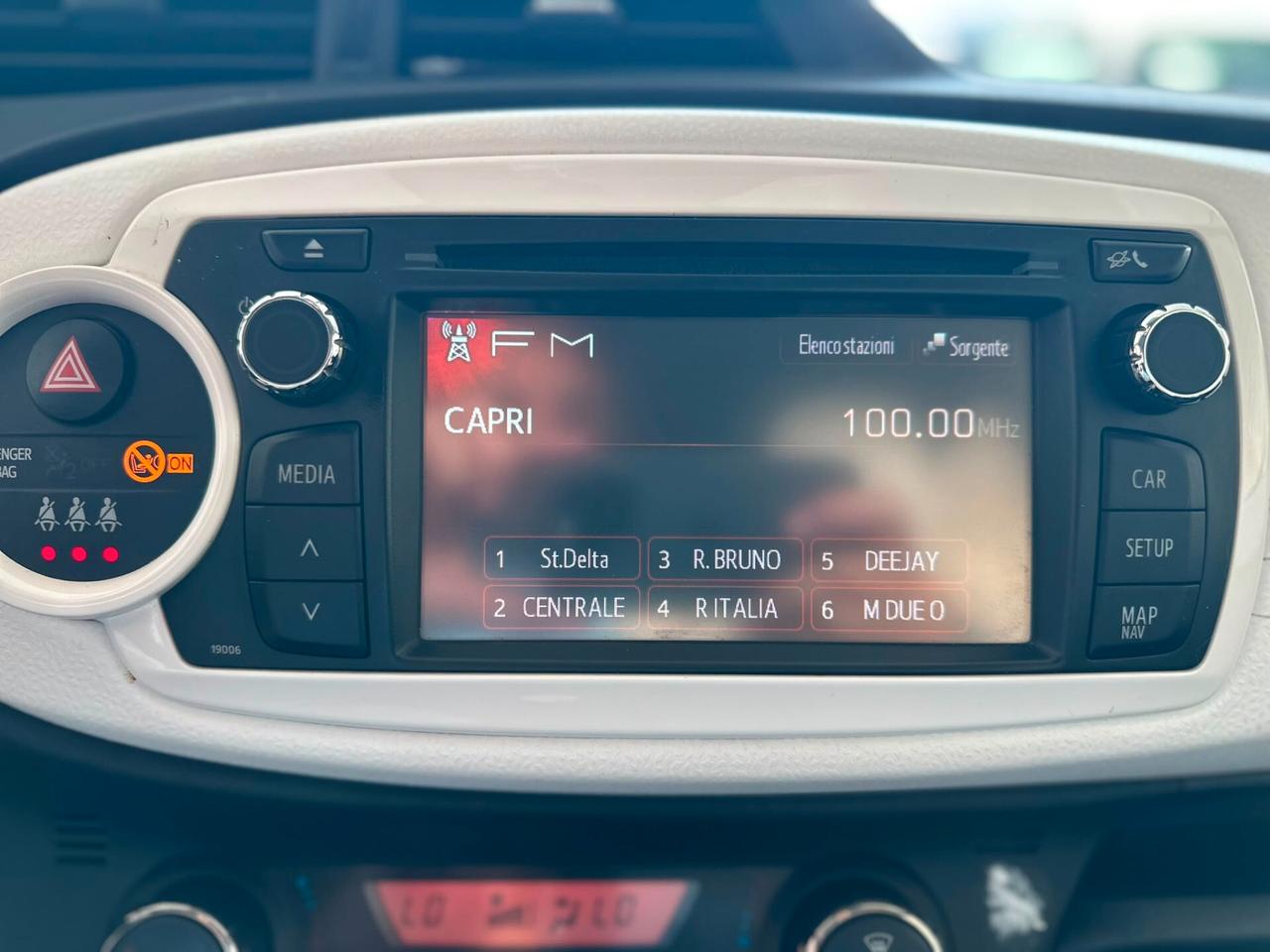 Toyota Yaris 1.0 5 porte Lounge 2014