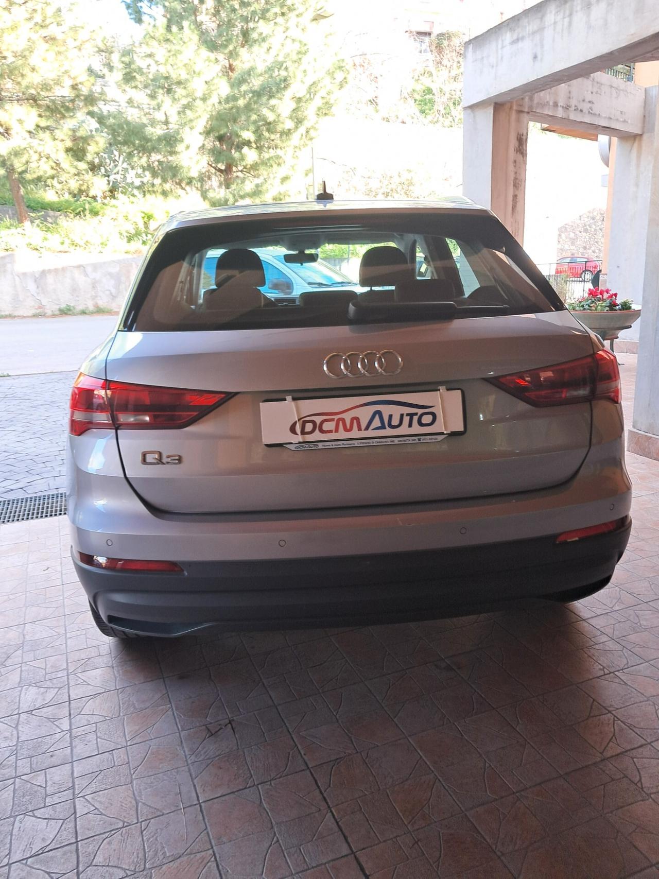 Audi Q3 35 TDI S tronic Business