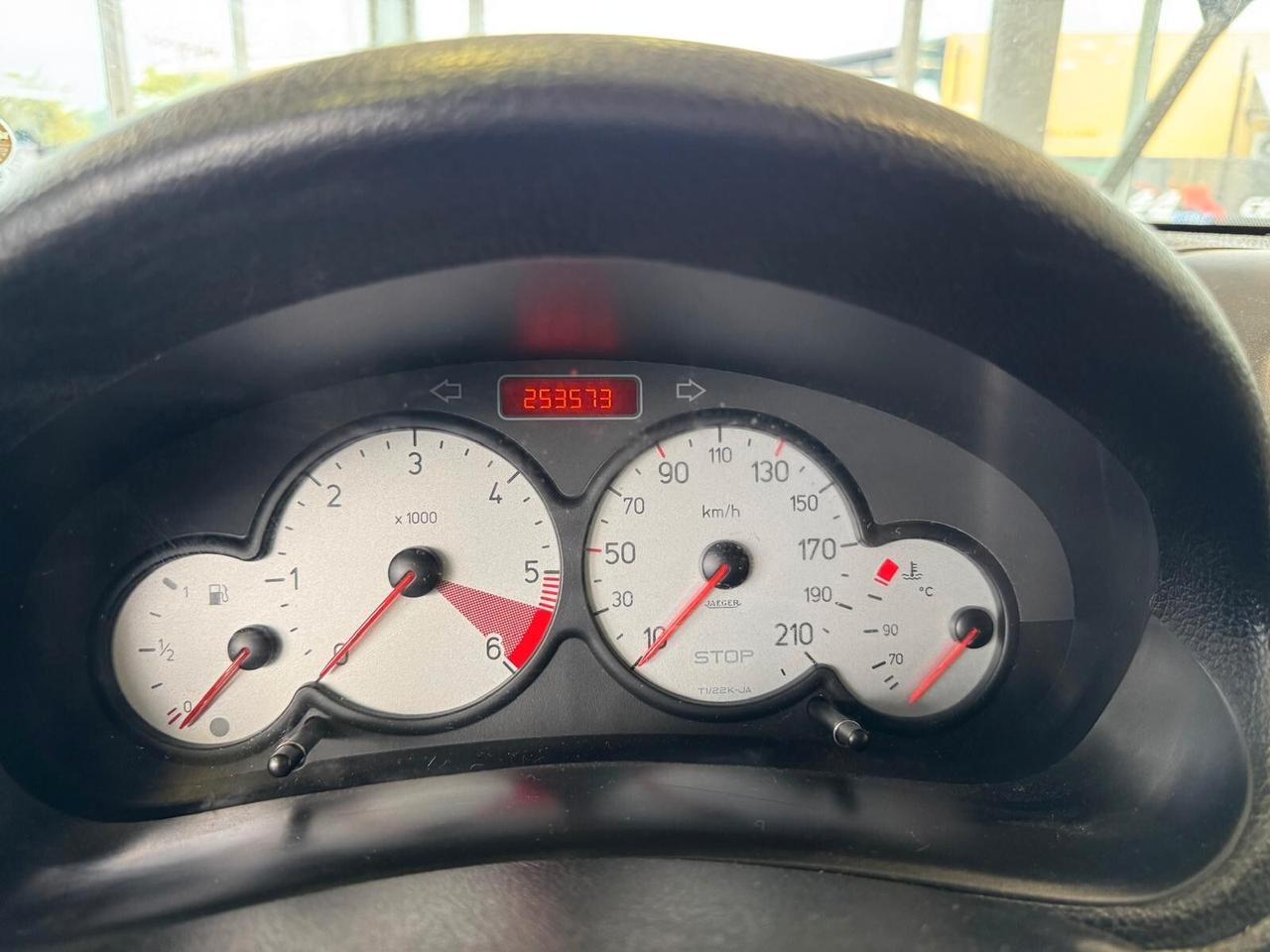 Peugeot 206 1.4 HDi 5p. Enfant Terrible