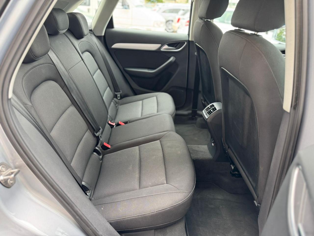 Audi Q3 2.0 TDI 120 CV S tronic