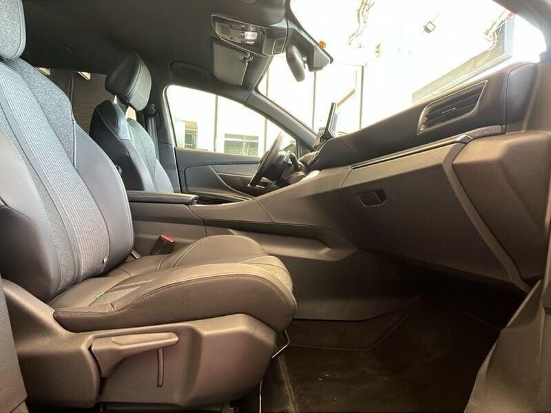 Peugeot 3008 BlueHDI 130 EAT8 S&S Allure Pack
