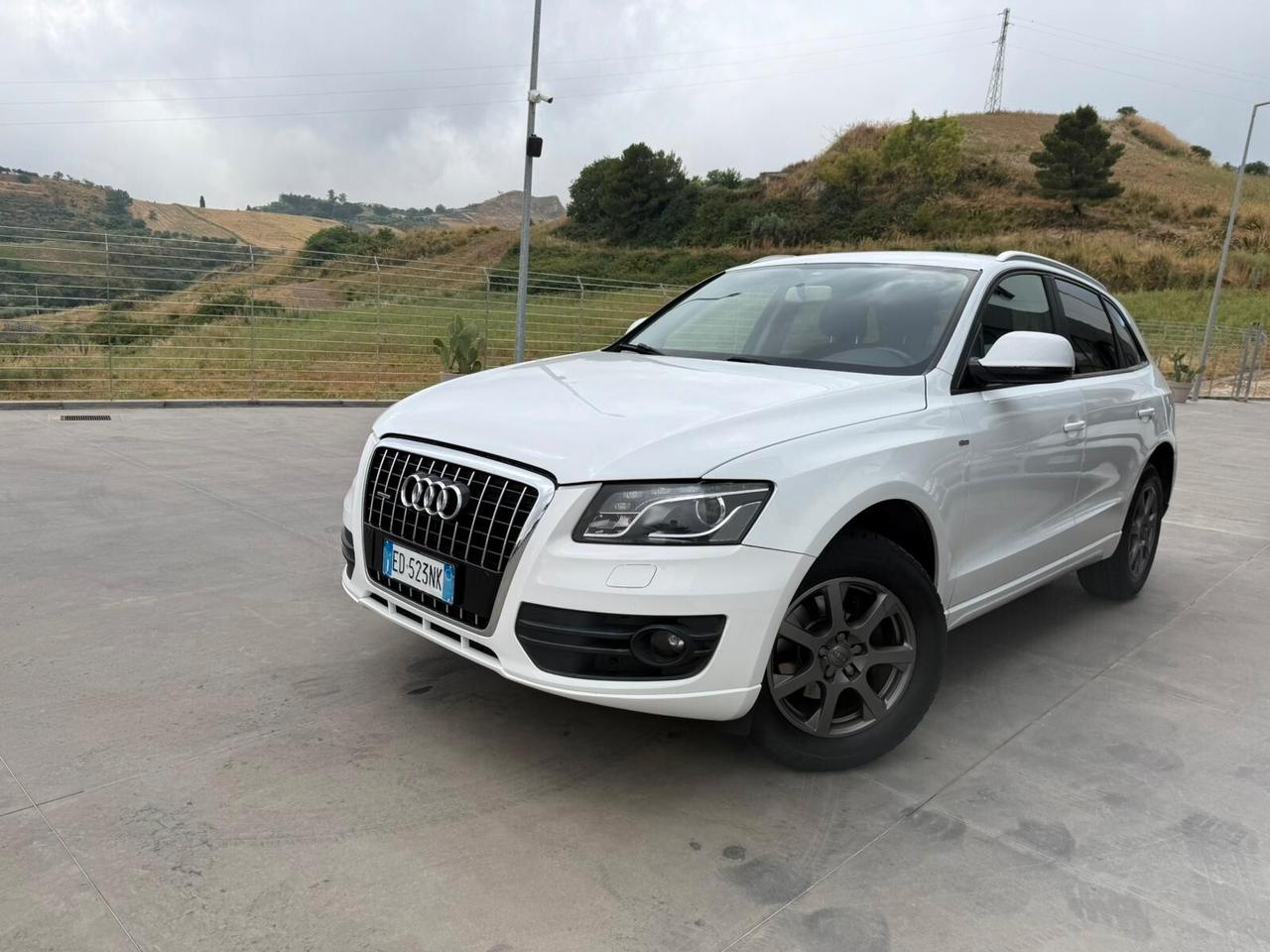 Audi Q5 2.0 TDI 143 CV quattro