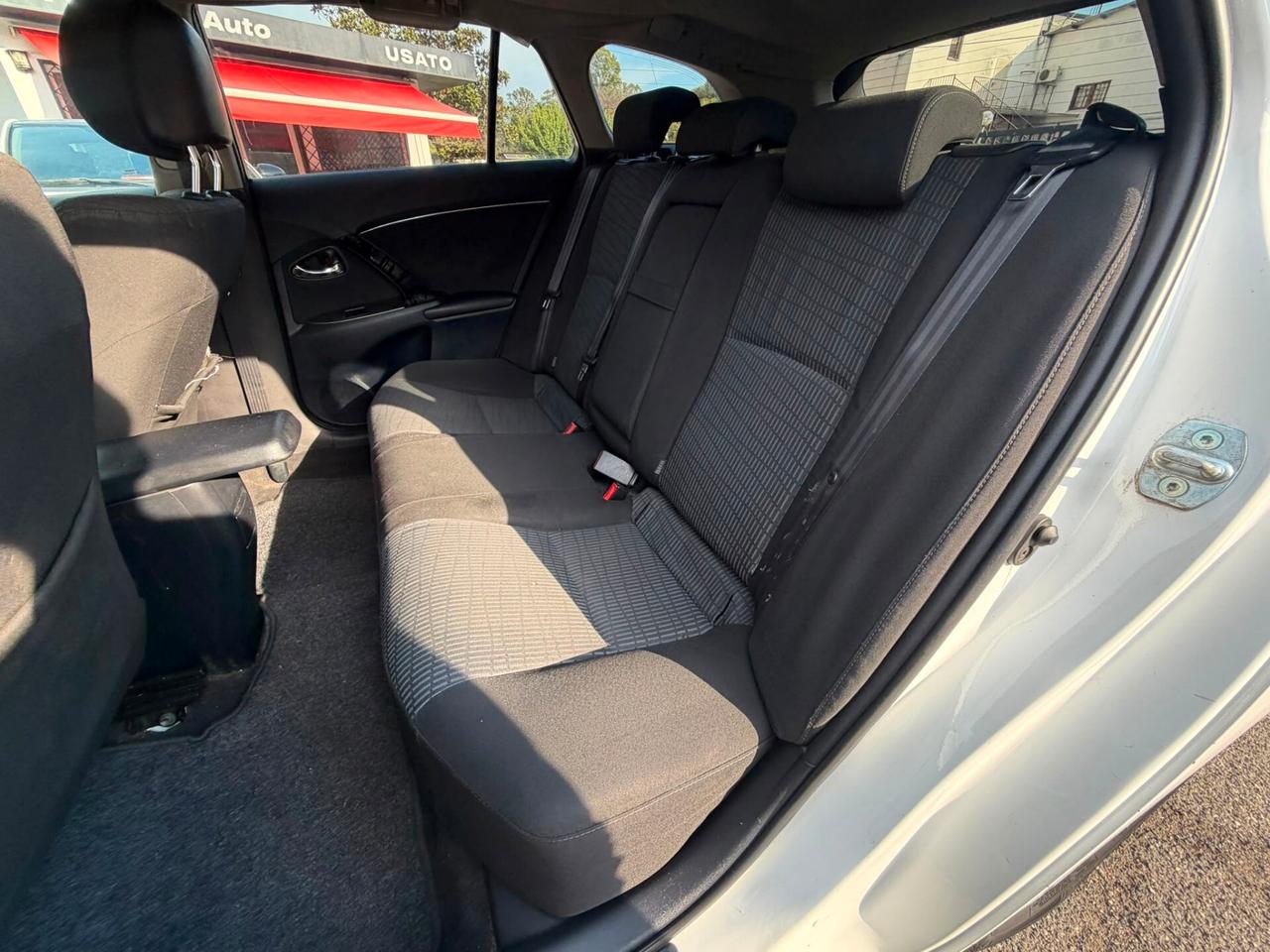 Toyota Avensis 2.2 D-Cat aut. Wagon Executive Safety