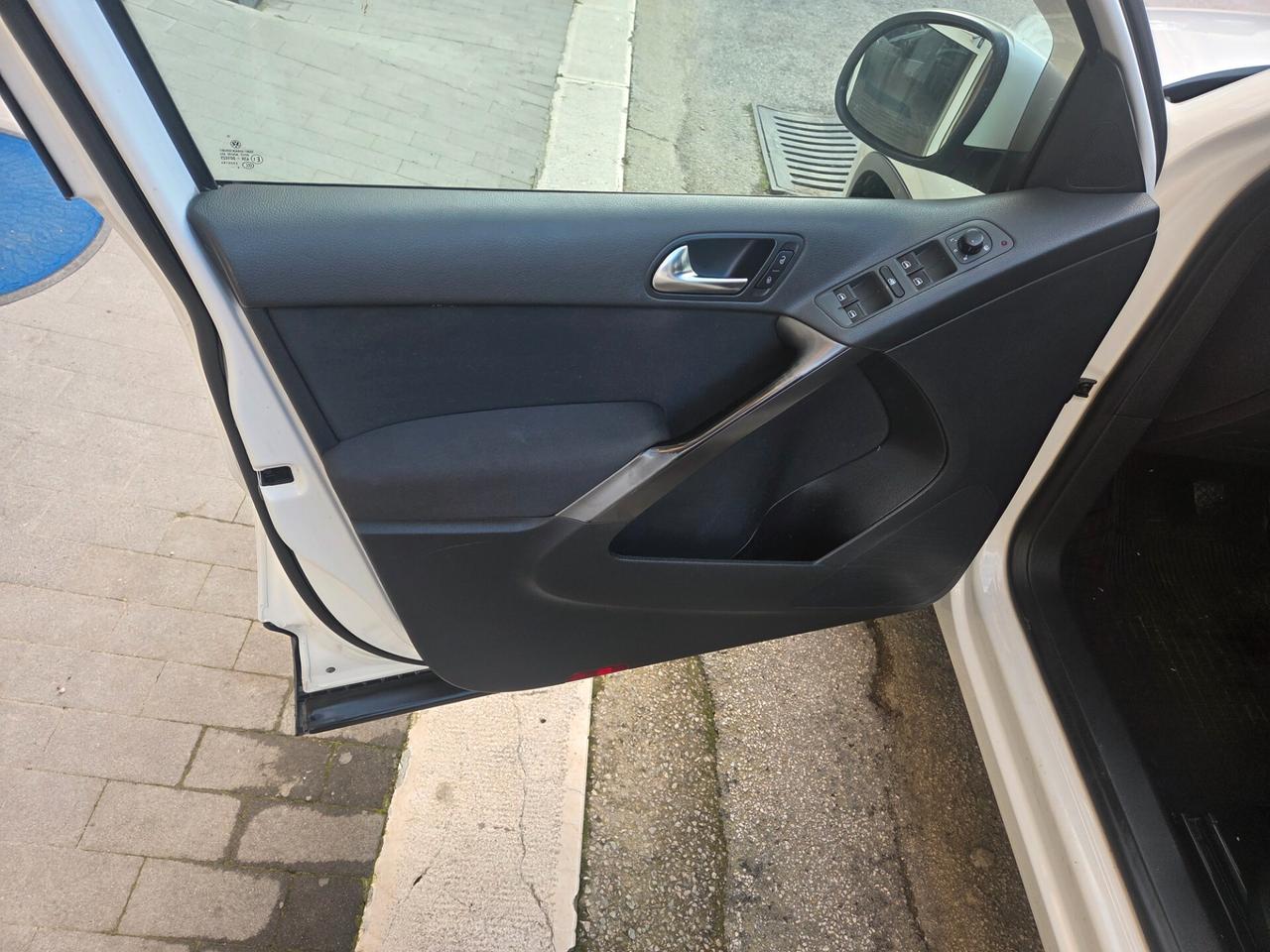 VW TIGUAN 2.0 TDI 140 CV 2 RUOTE MOTRICI ANNO 2010 KM CERT