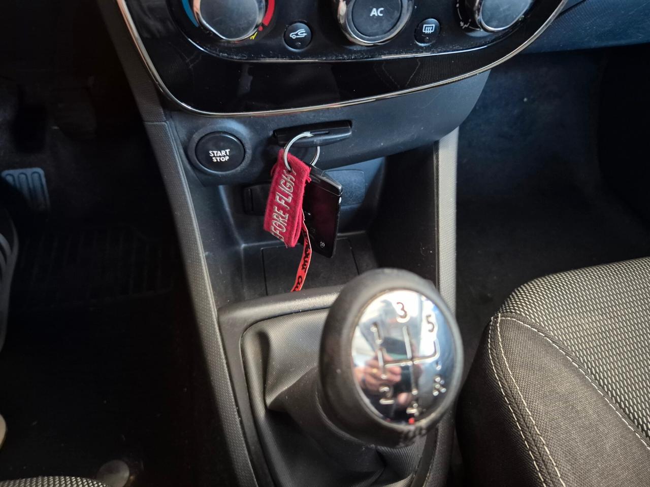 Renault Clio 1.2 75CV 5 porte Wave