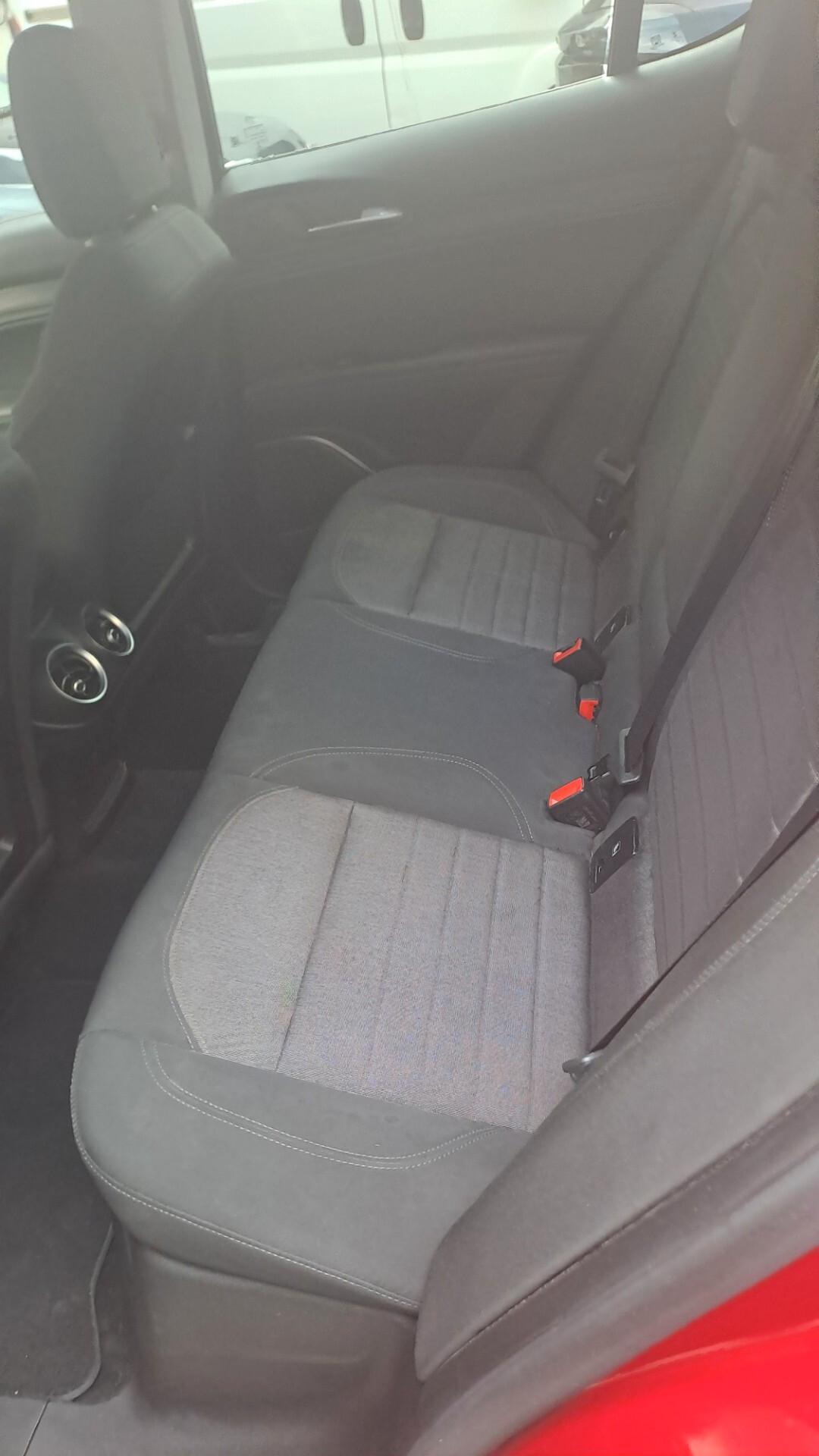 Alfa Romeo Stelvio 2.2 Turbodiesel 160 CV AT8 RWD