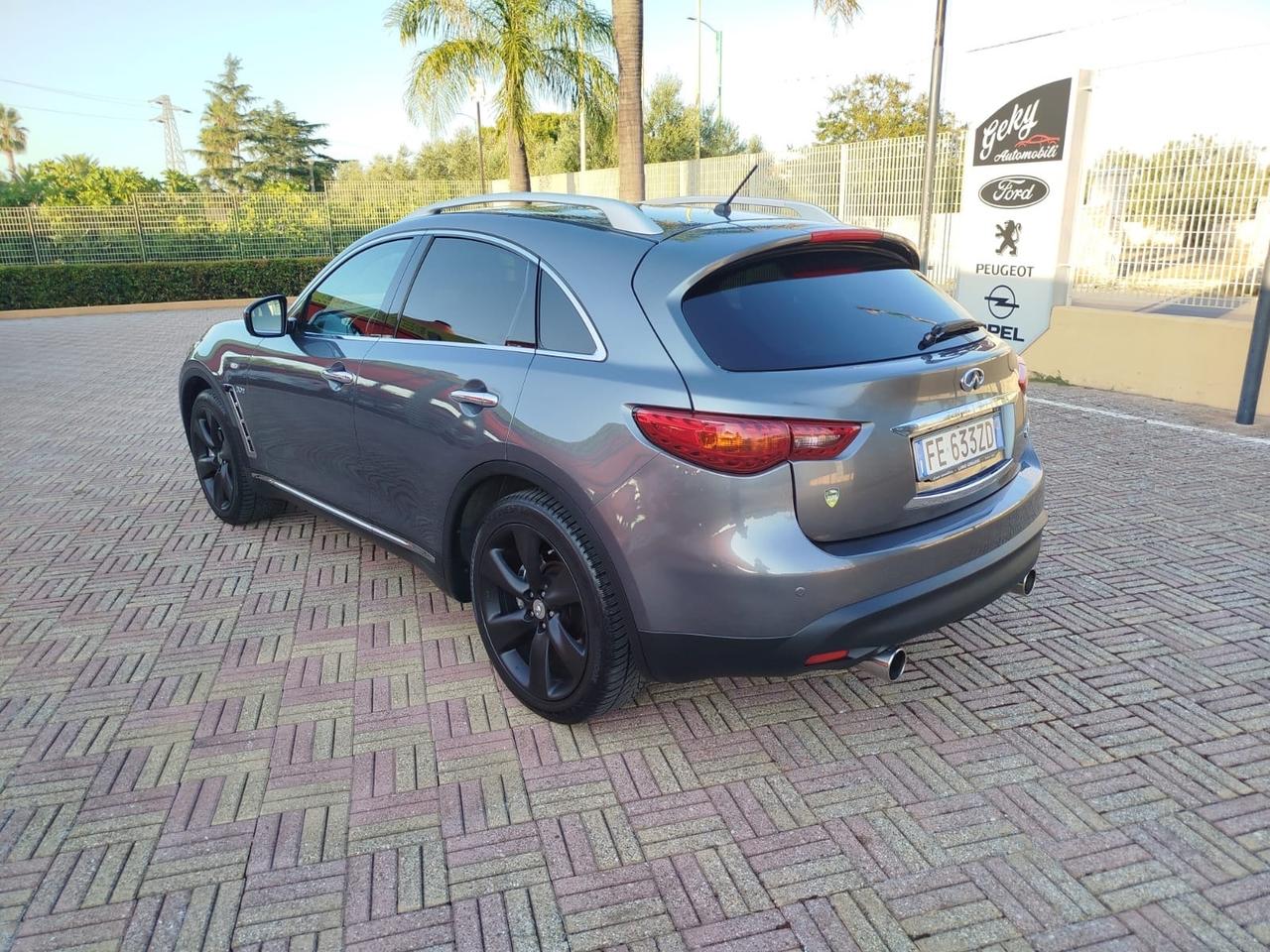 Infiniti QX70 3.0 diesel V6 AT S Premium