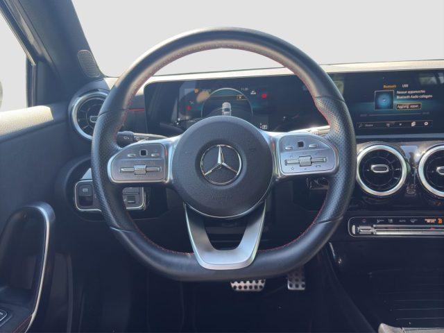 MERCEDES-BENZ A 180 A 180 d Automatic Premium