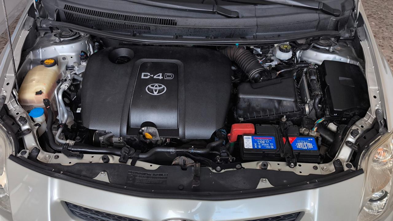 Toyota Auris 1.4 D-4D 5 porte Sol MY'08