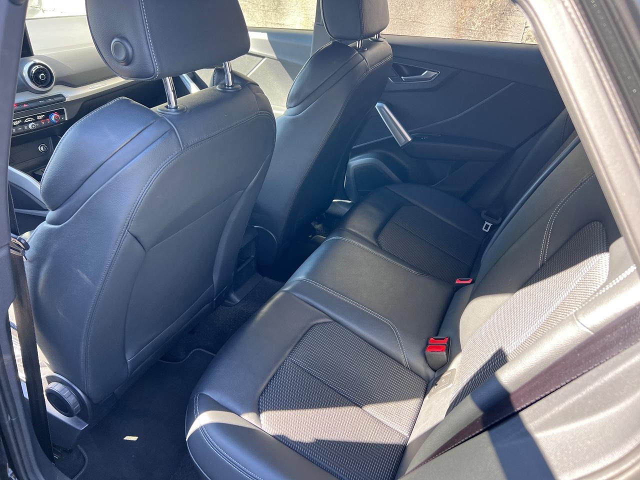 Audi Q2 30 TDI S line Edition Blockshaft