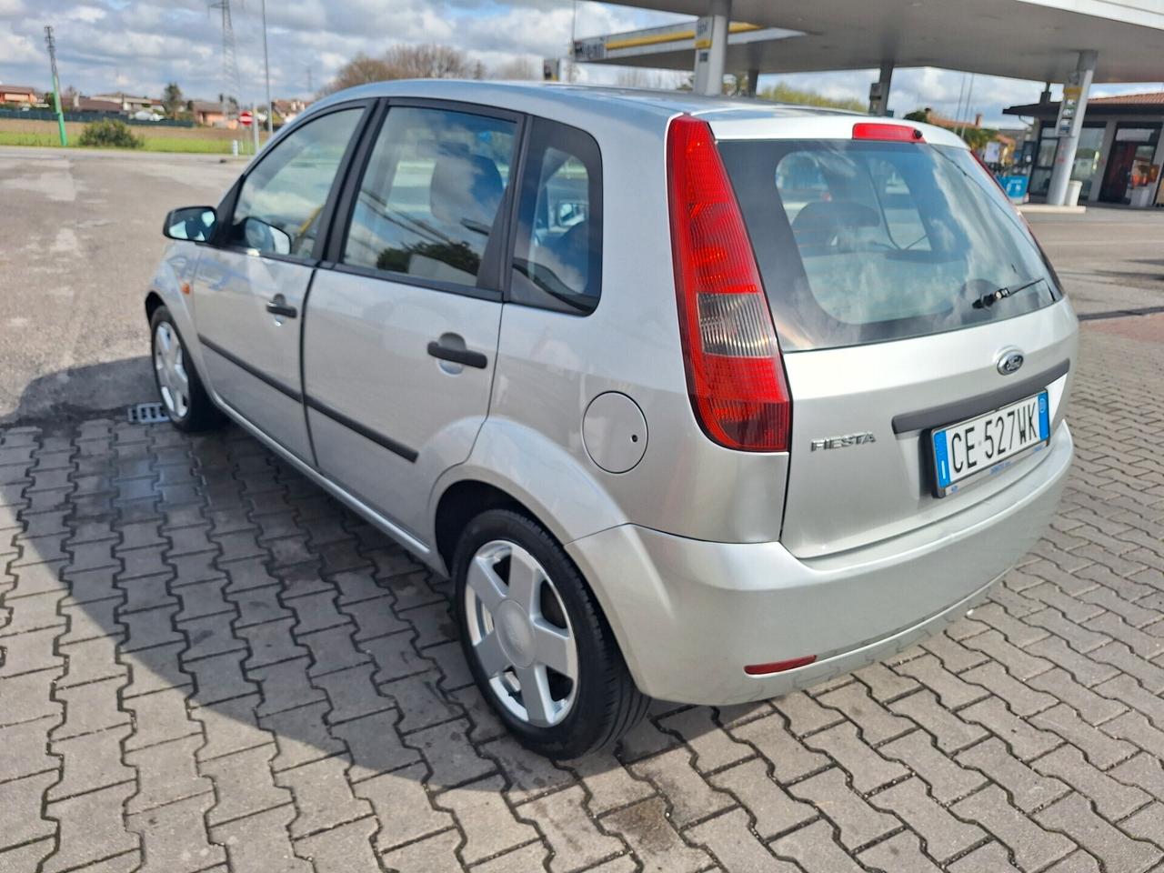 Ford Fiesta 1.2 Benzina NEOPATENTATI
