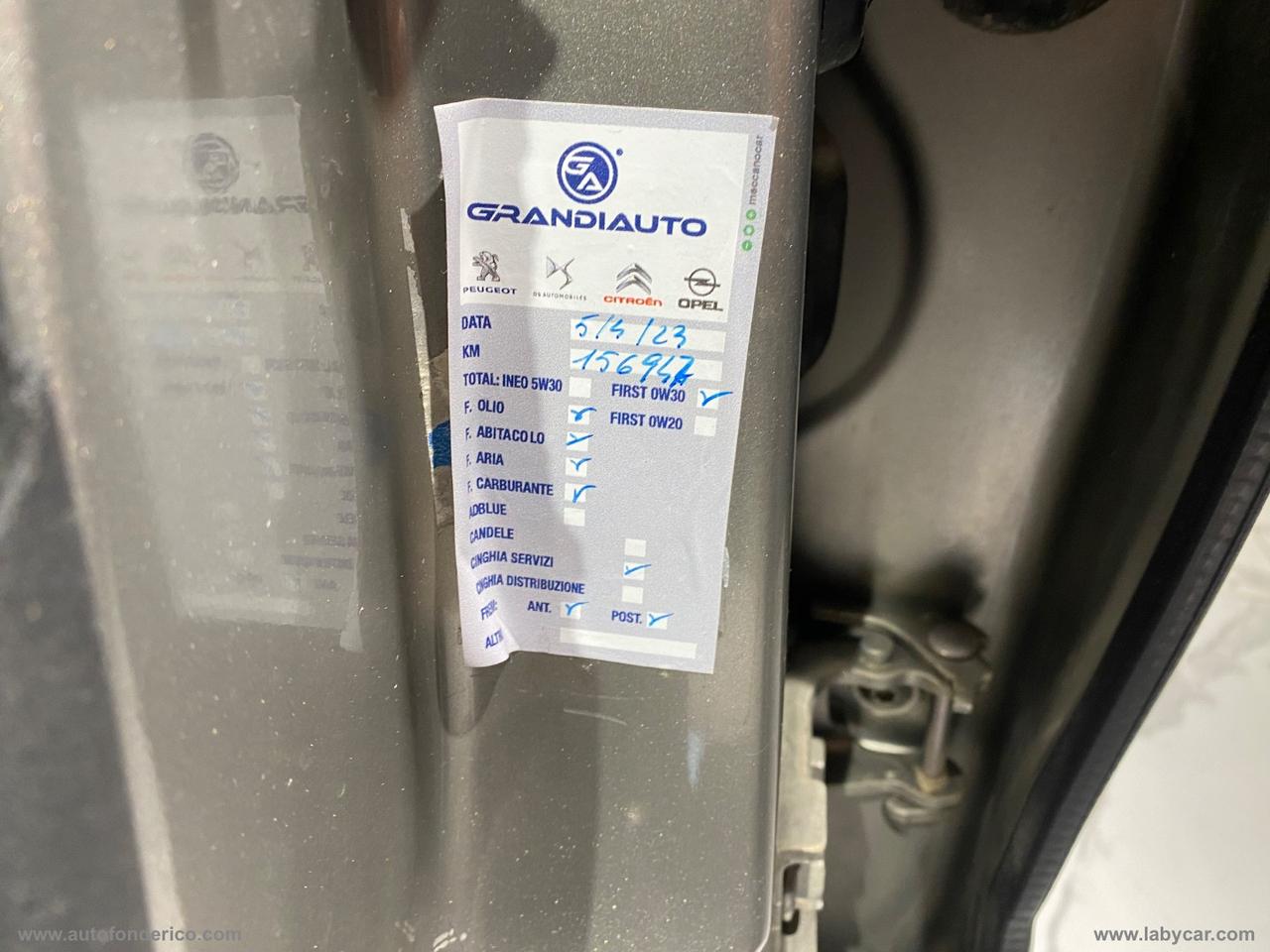 PEUGEOT 3008 1.6 HDi 110 CV AUTOMATICO Premium